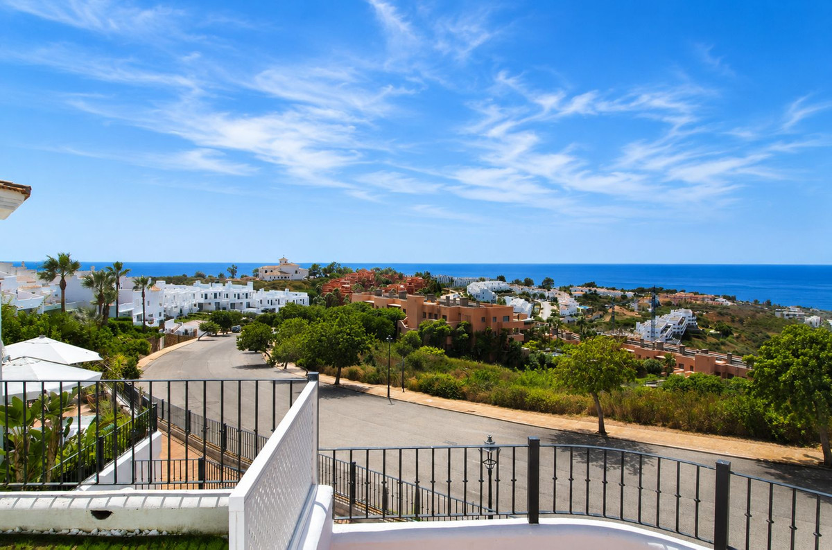 4 Bed Townhouse for sale in Manilva Costa Del Sol, Málaga, Spain