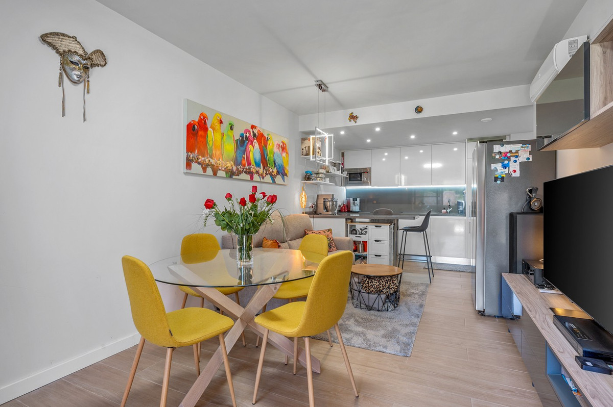 2 Bed Apartment for sale in Villamartin Costa Blanca, Alicante, Spain