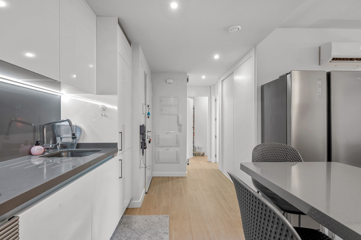 2 Bed Apartment for sale in Villamartin Costa Blanca, Alicante, Spain