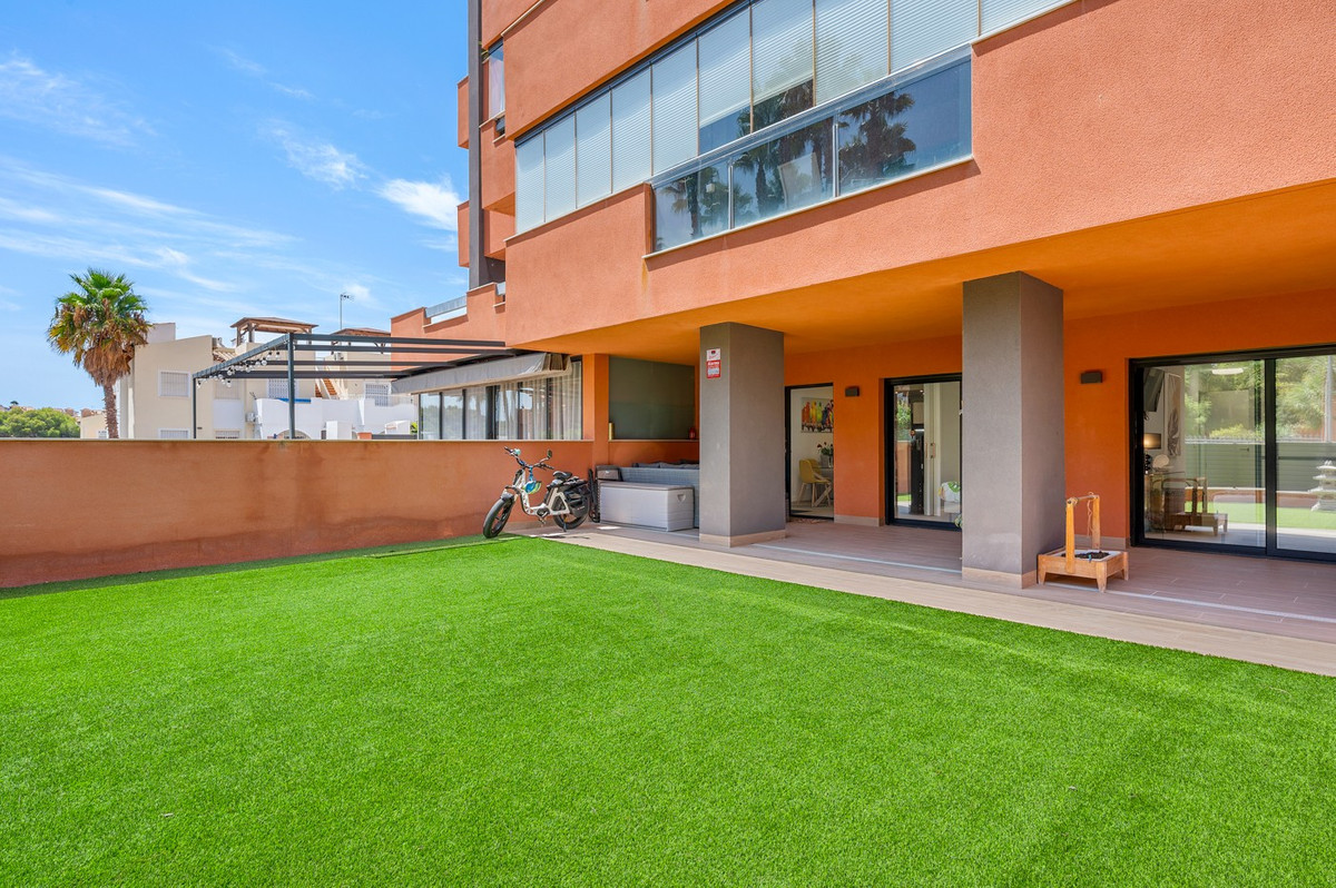 2 Bed Apartment for sale in Villamartin Costa Blanca, Alicante, Spain