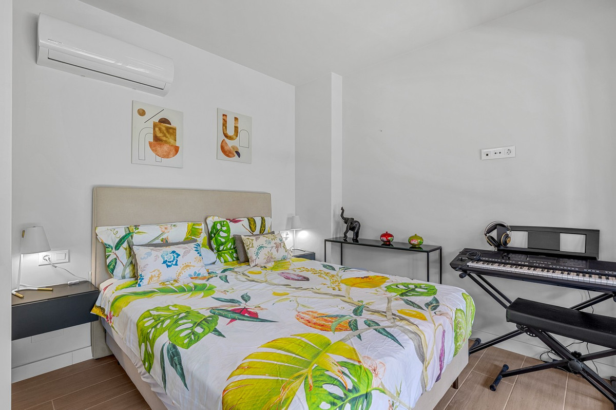 2 Bed Apartment for sale in Villamartin Costa Blanca, Alicante, Spain