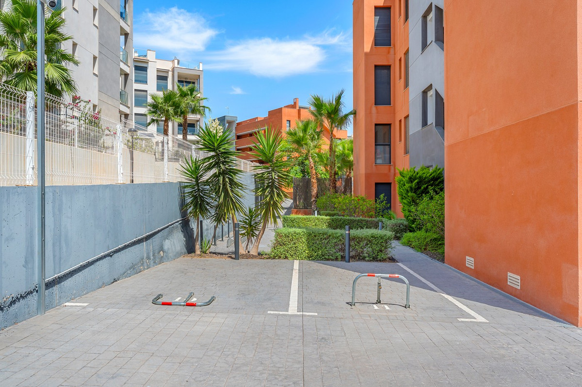 2 Bed Apartment for sale in Villamartin Costa Blanca, Alicante, Spain
