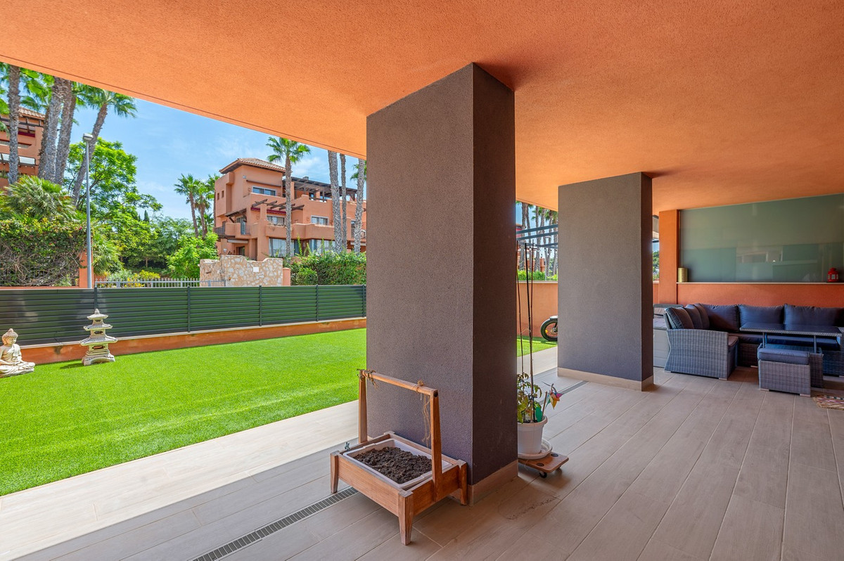 2 Bed Apartment for sale in Villamartin Costa Blanca, Alicante, Spain
