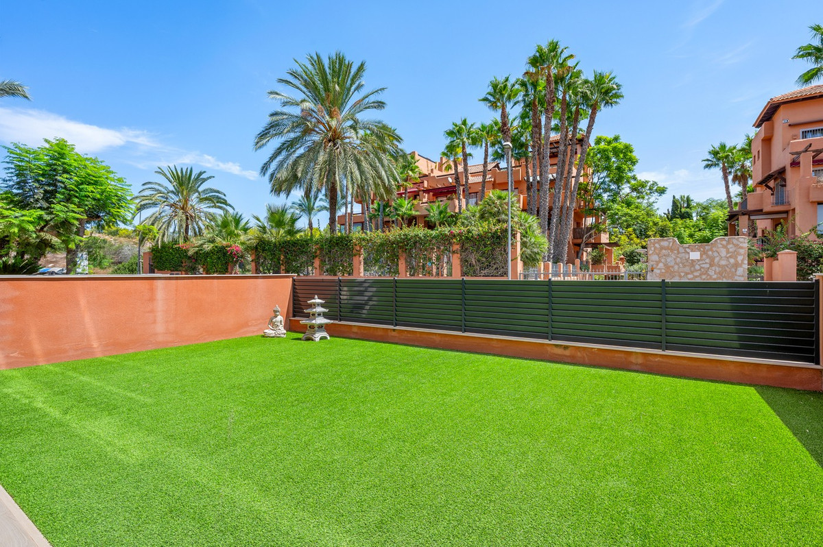 2 Bed Apartment for sale in Villamartin Costa Blanca, Alicante, Spain