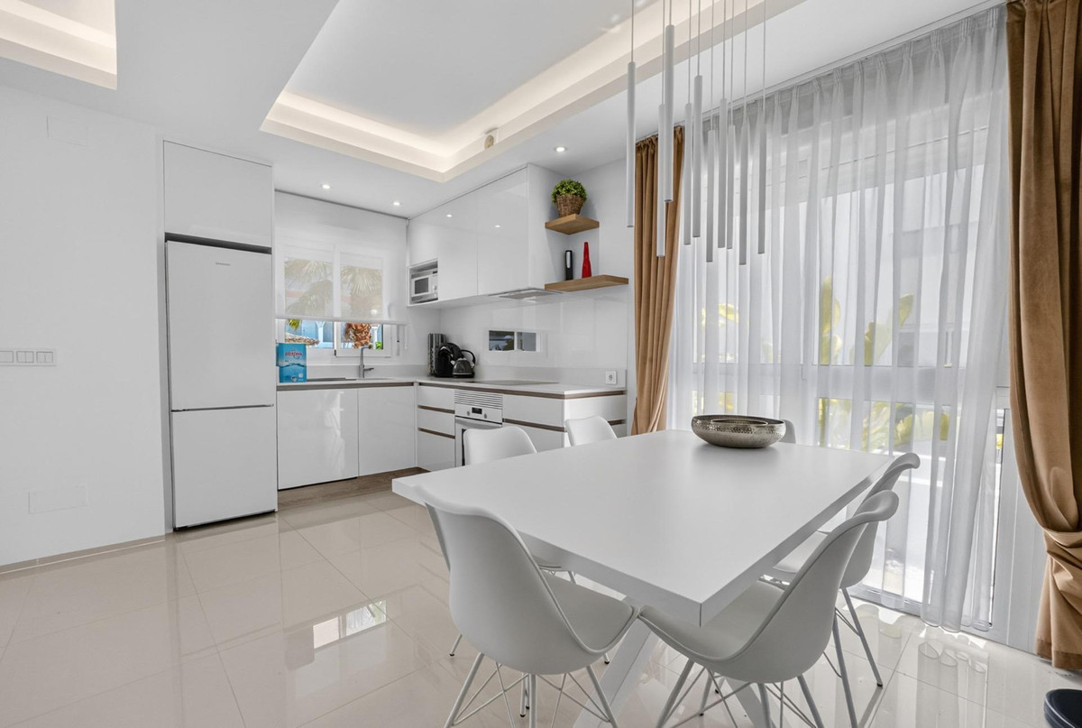2 Bed Apartment for sale in Rojales Costa Blanca, Alicante, Spain