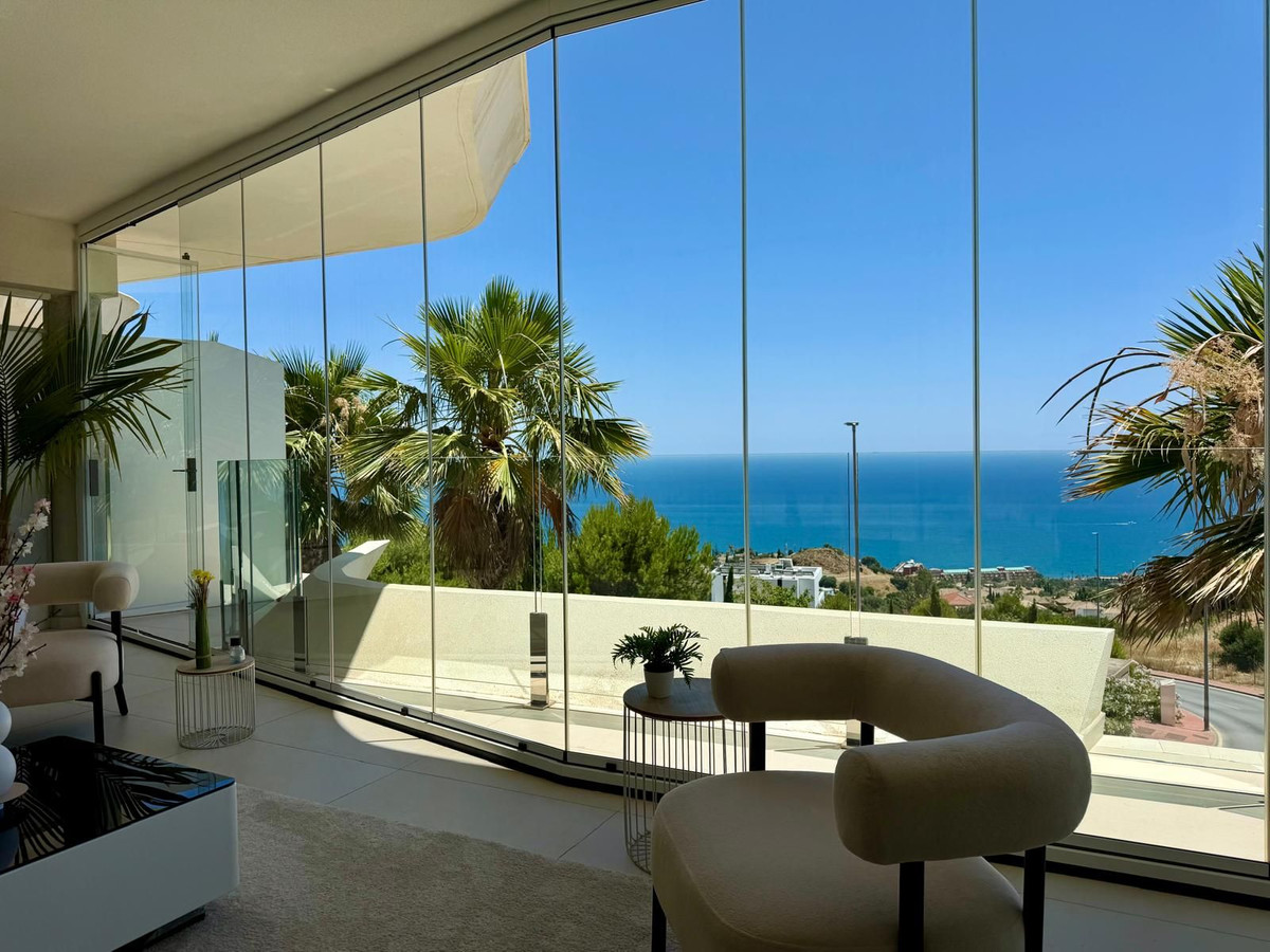 Se vende Apartamento Planta Media de 2 dormitorios en Costa Del Sol, Málaga, España
