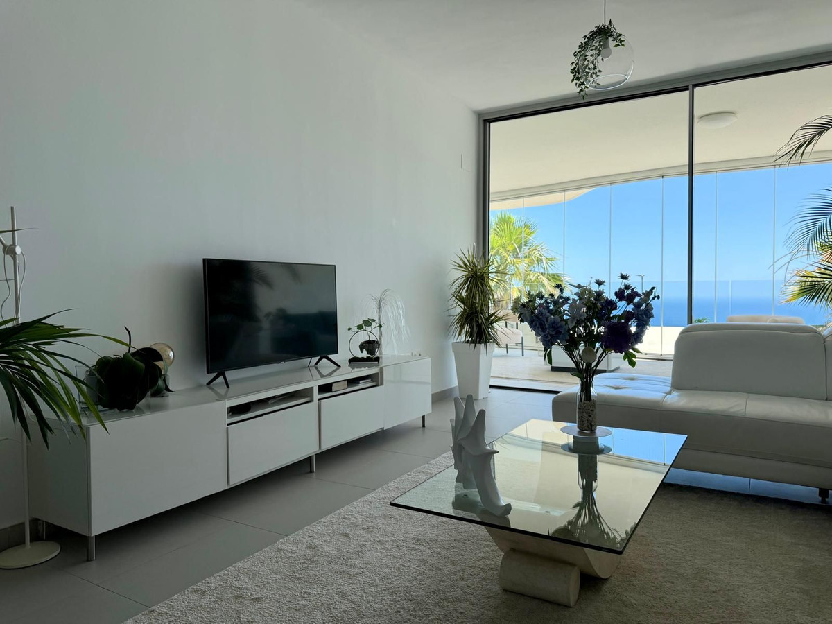 Se vende Apartamento Planta Media de 2 dormitorios en Costa Del Sol, Málaga, España