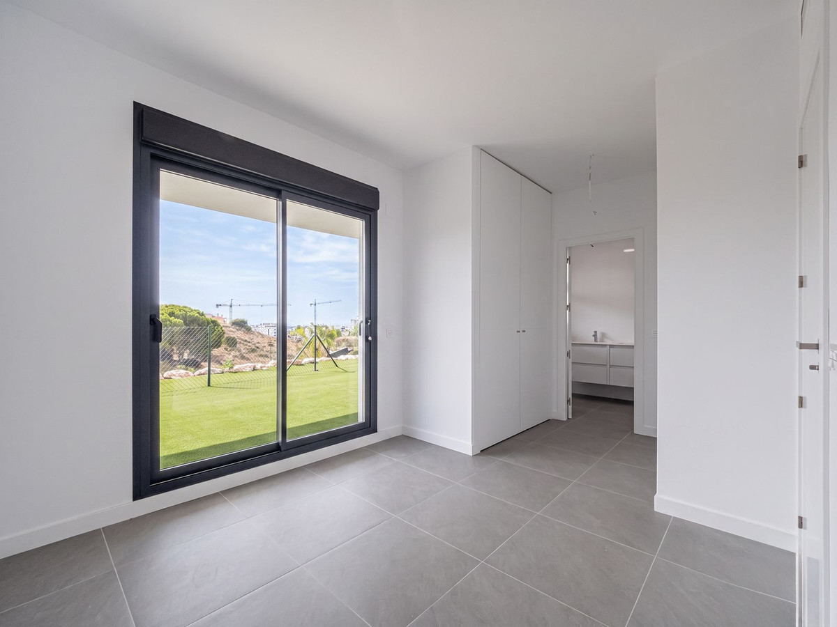 Se vende Apartamento Planta Baja de 2 dormitorios en Costa Del Sol, Málaga, España
