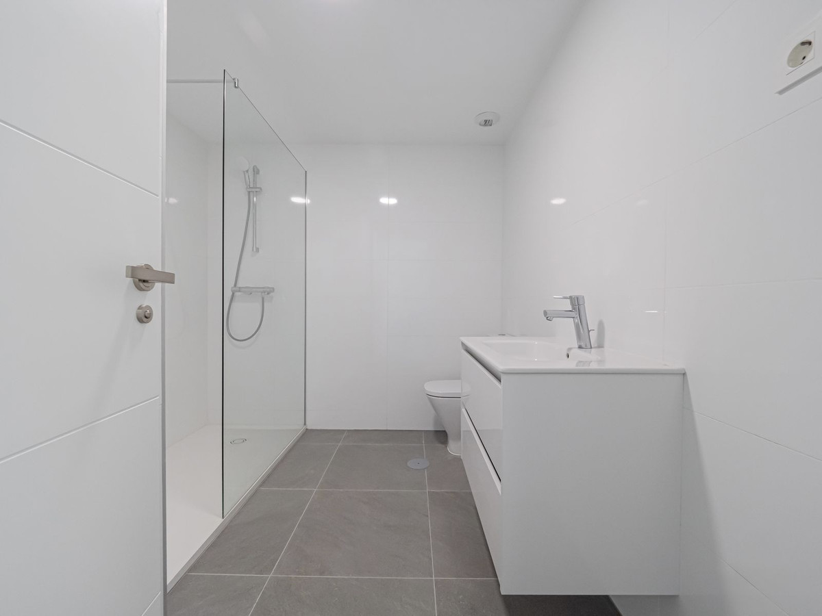 Se vende Apartamento Planta Baja de 2 dormitorios en Costa Del Sol, Málaga, España