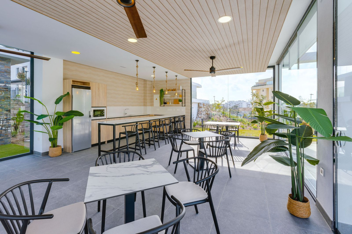 Se vende Apartamento Planta Baja de 2 dormitorios en Costa Del Sol, Málaga, España