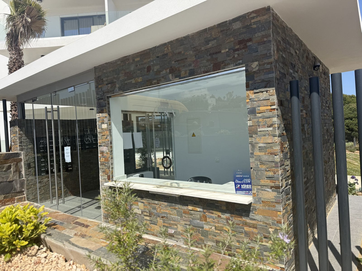Se vende Apartamento Planta Baja de 2 dormitorios en Costa Del Sol, Málaga, España