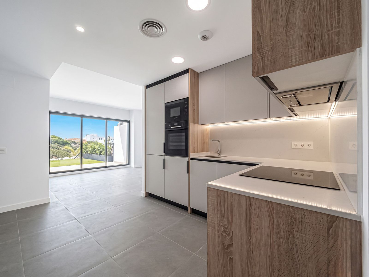 Se vende Apartamento Planta Baja de 2 dormitorios en Costa Del Sol, Málaga, España