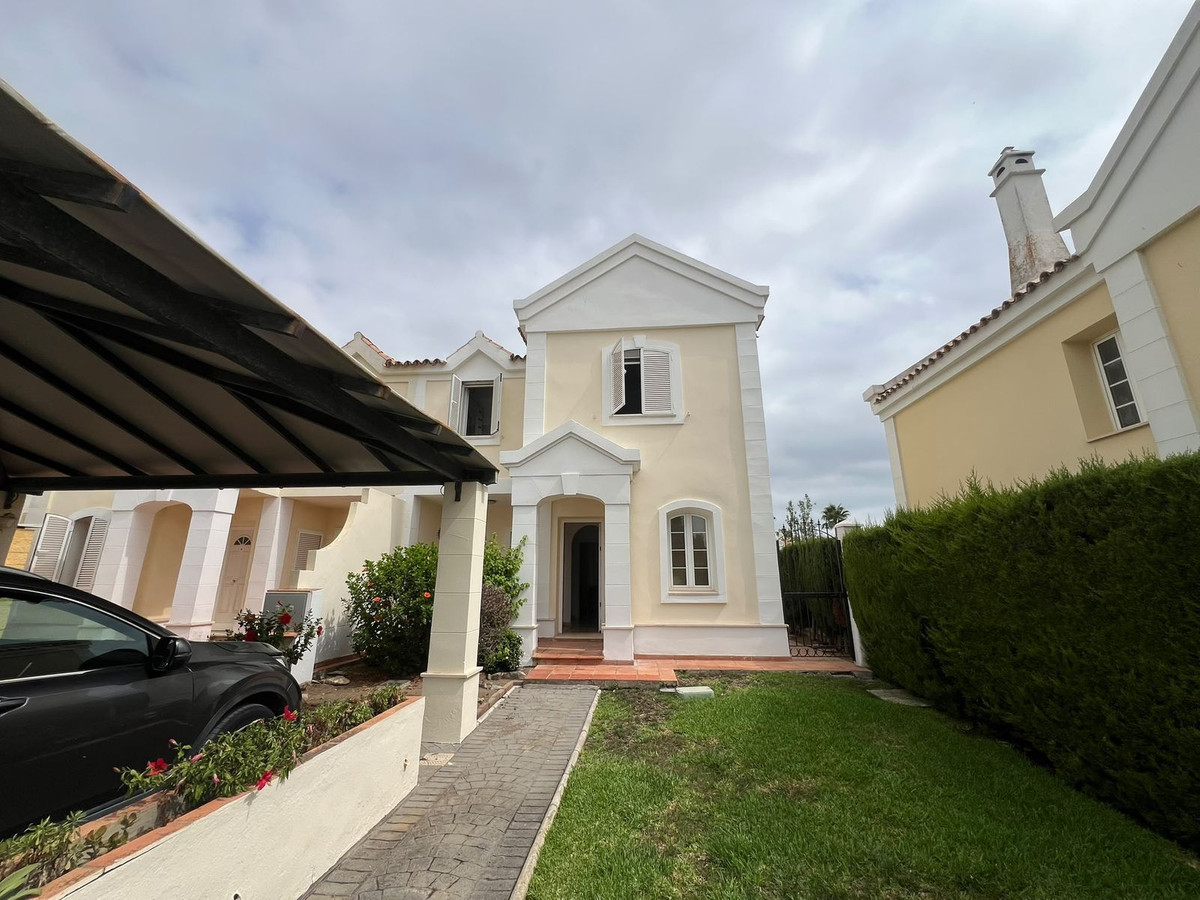 3 Bed Townhouse for sale in La Alcaidesa Costa Del Sol, Cádiz, Spain
