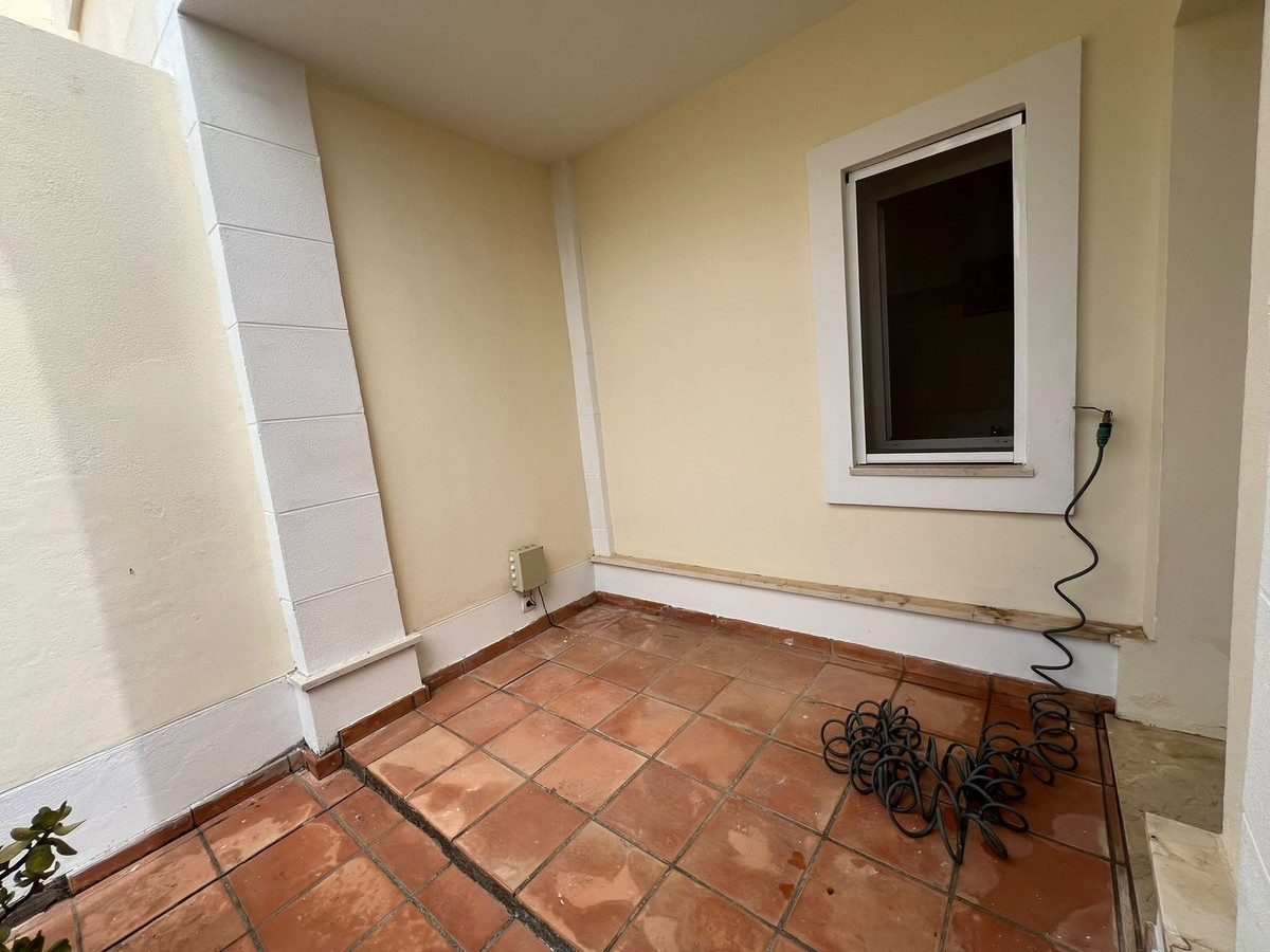 3 Bed Townhouse for sale in La Alcaidesa Costa Del Sol, Cádiz, Spain