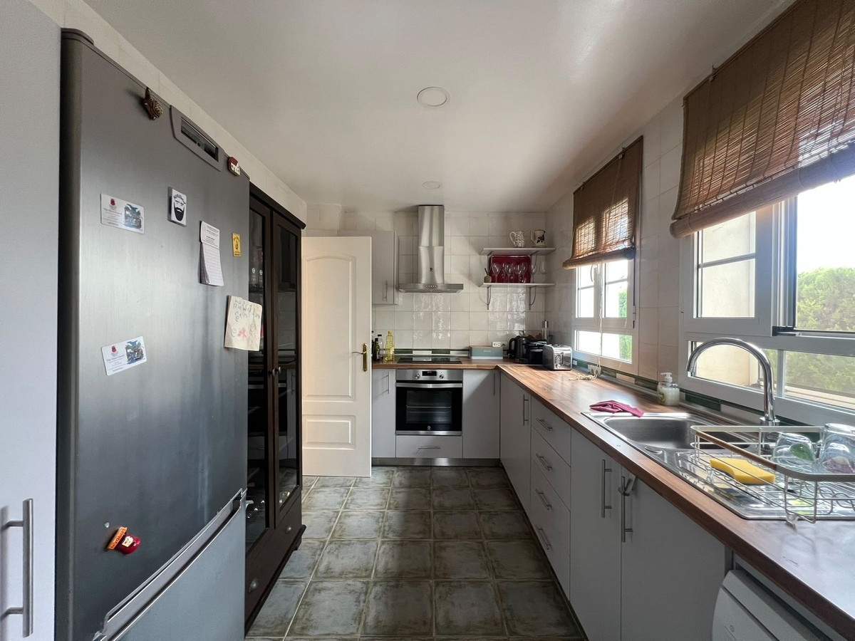 3 Bed Townhouse for sale in La Alcaidesa Costa Del Sol, Cádiz, Spain