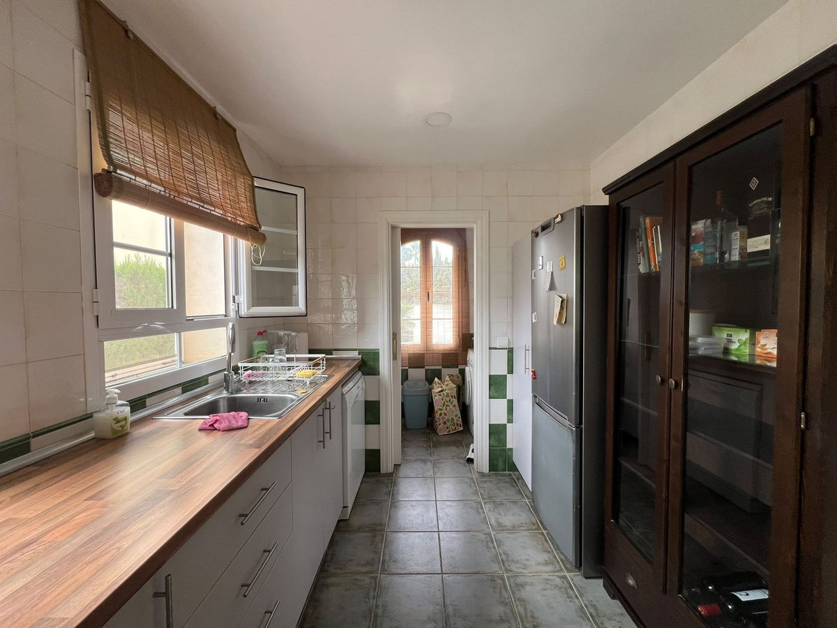 3 Bed Townhouse for sale in La Alcaidesa Costa Del Sol, Cádiz, Spain
