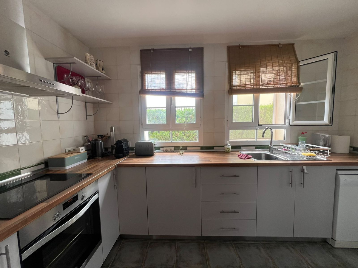 3 Bed Townhouse for sale in La Alcaidesa Costa Del Sol, Cádiz, Spain