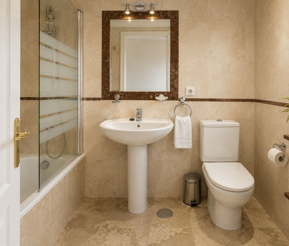 Se vende Adosada de 3 dormitorios en Costa Del Sol, Málaga, España
