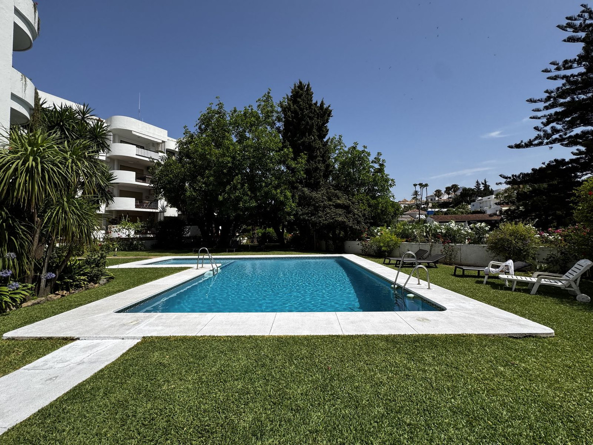 Se vende Apartamento Planta Media de 2 dormitorios en Costa Del Sol, Málaga, España