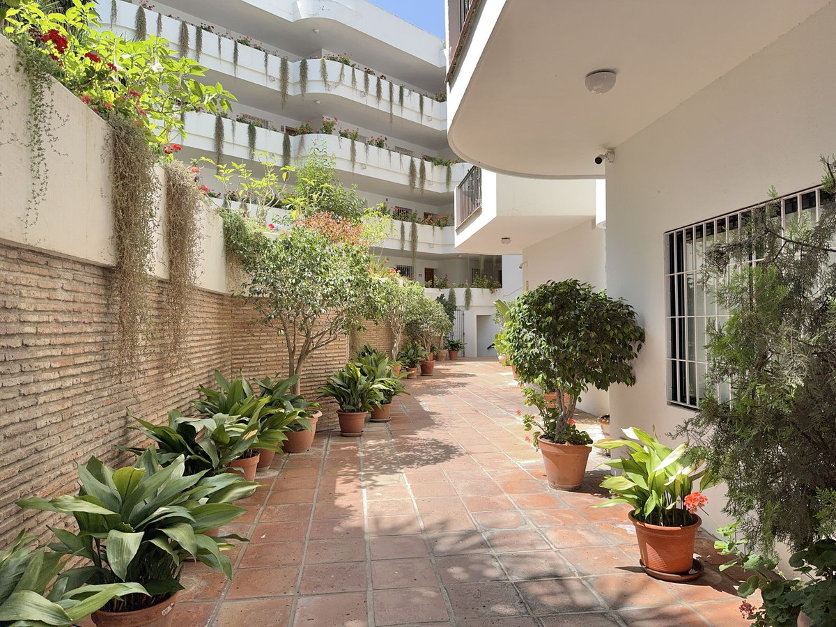 Se vende Apartamento Planta Media de 2 dormitorios en Costa Del Sol, Málaga, España