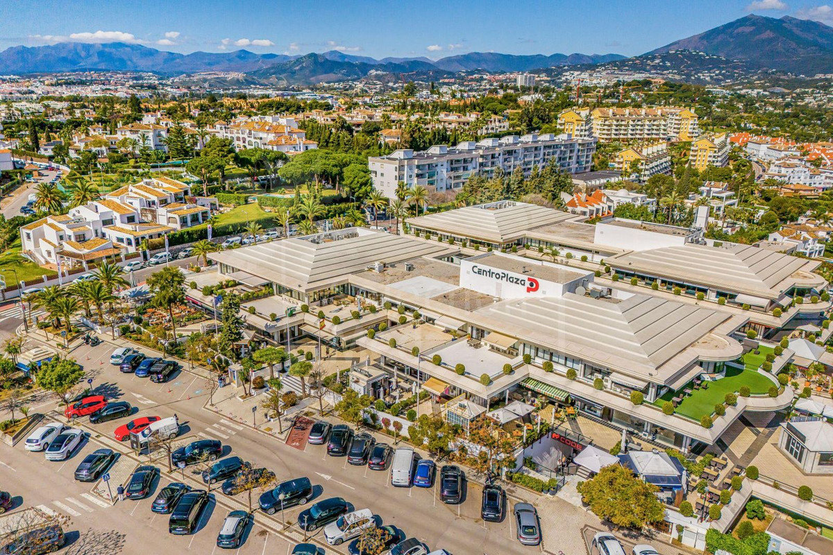 Se vende Apartamento Planta Media de 2 dormitorios en Costa Del Sol, Málaga, España