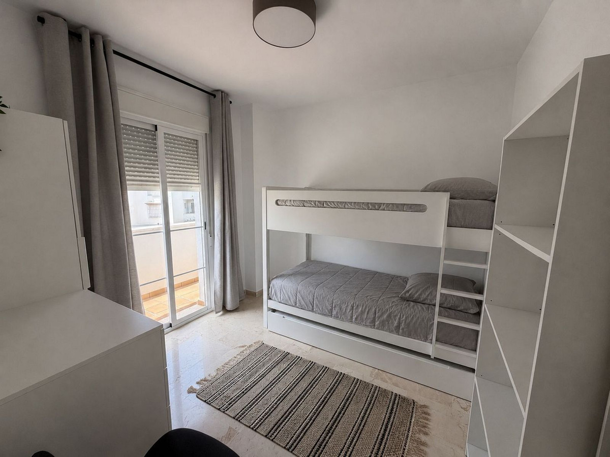Se vende Apartamento en Planta Última de 3 dormitorios en Costa Del Sol, Málaga, España