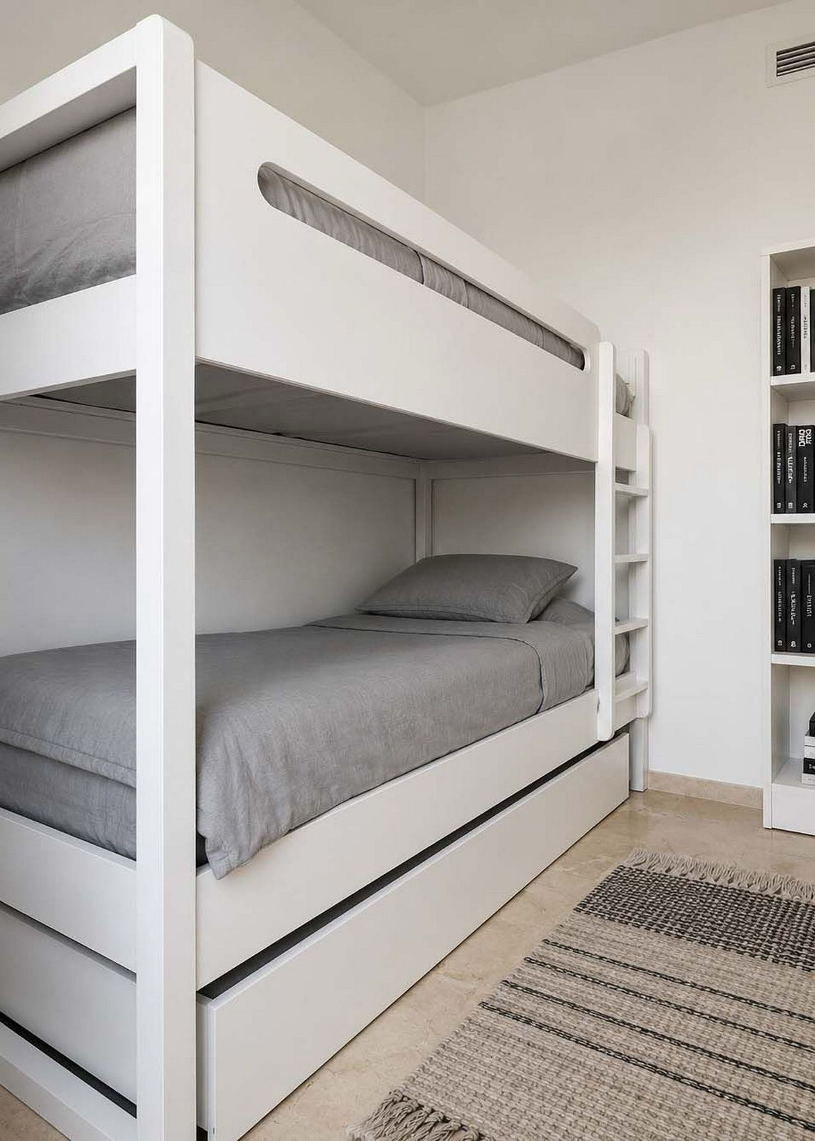 Se vende Apartamento en Planta Última de 3 dormitorios en Costa Del Sol, Málaga, España