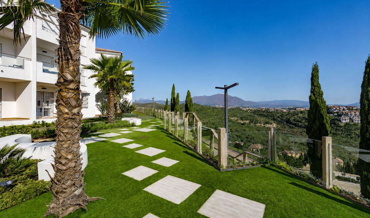 Se vende Apartamento en Planta Última de 3 dormitorios en Costa Del Sol, Málaga, España