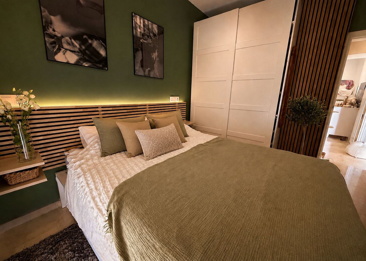 Se vende Apartamento en Planta Última de 3 dormitorios en Costa Del Sol, Málaga, España