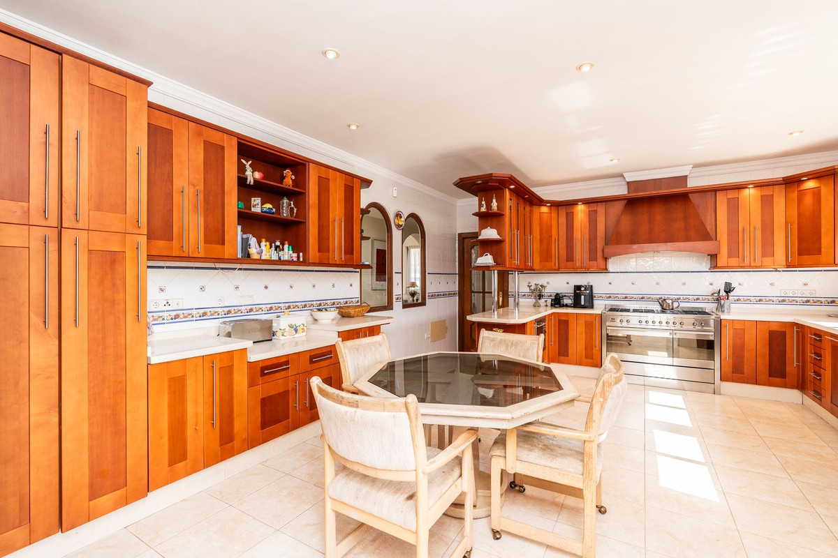 5 Bed Townhouse for sale in El Chaparral Costa Del Sol, Málaga, Spain