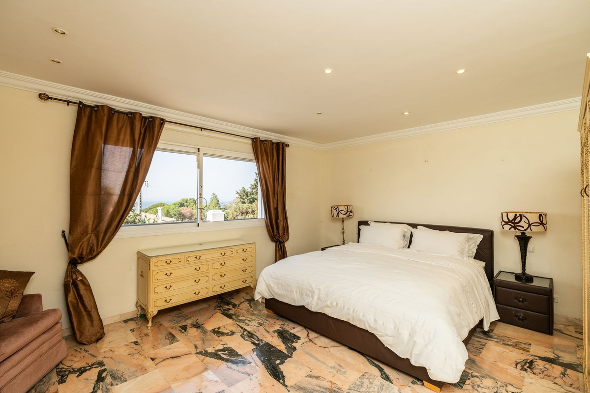 5 Bed Townhouse for sale in El Chaparral Costa Del Sol, Málaga, Spain