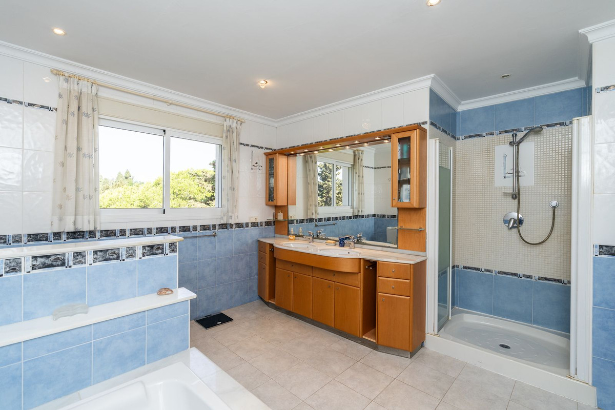 5 Bed Townhouse for sale in El Chaparral Costa Del Sol, Málaga, Spain