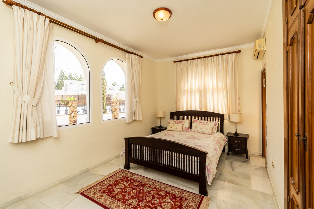 5 Bed Townhouse for sale in El Chaparral Costa Del Sol, Málaga, Spain
