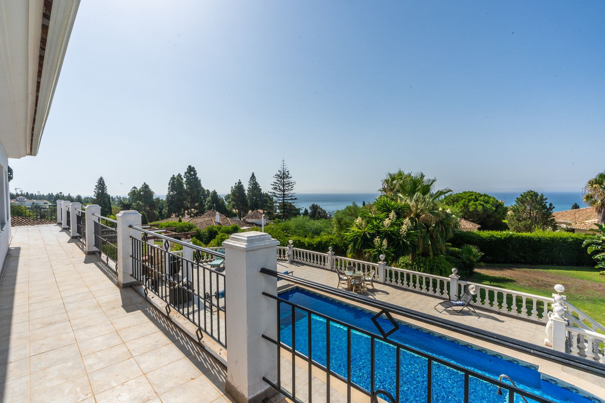 5 Bed Townhouse for sale in El Chaparral Costa Del Sol, Málaga, Spain