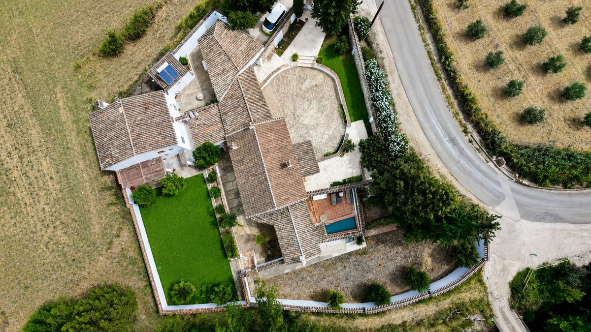 Se vende Finca - Cortijo de 5 dormitorios en Costa Del Sol, Málaga, España