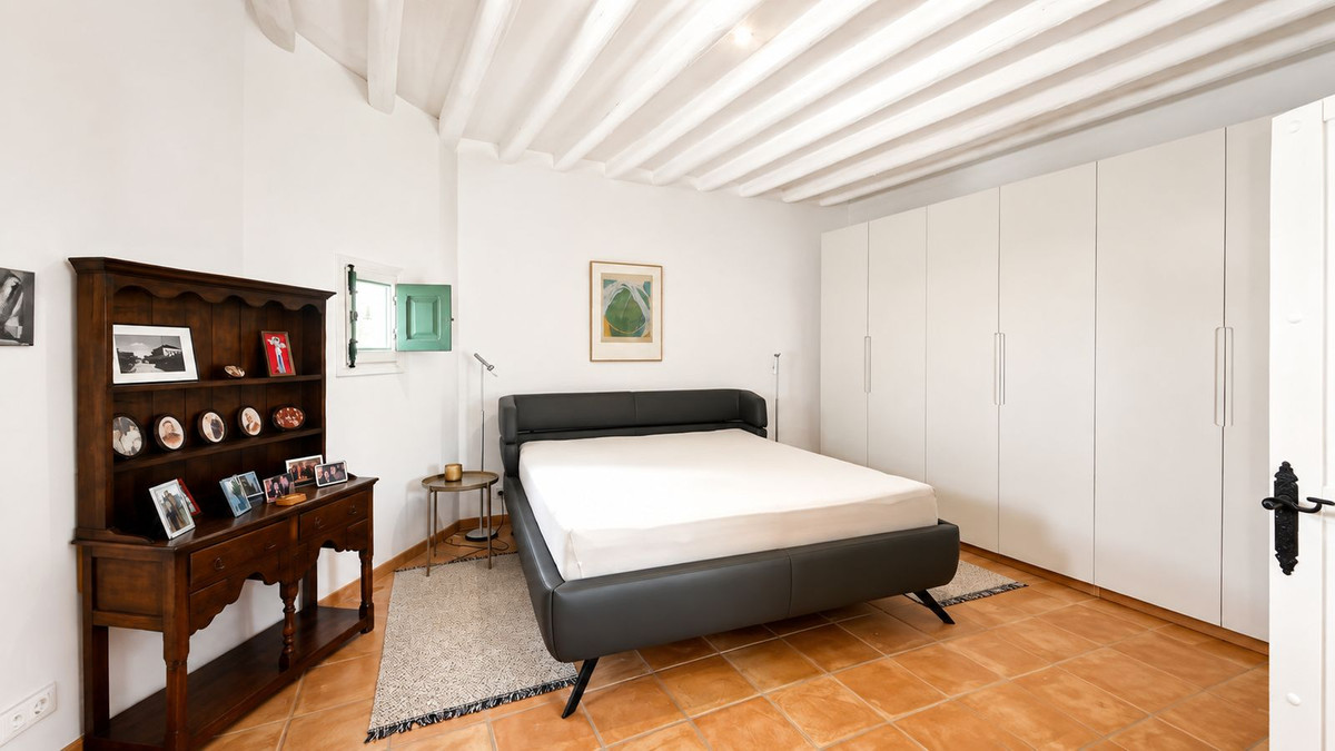 Se vende Finca - Cortijo de 5 dormitorios en Costa Del Sol, Málaga, España
