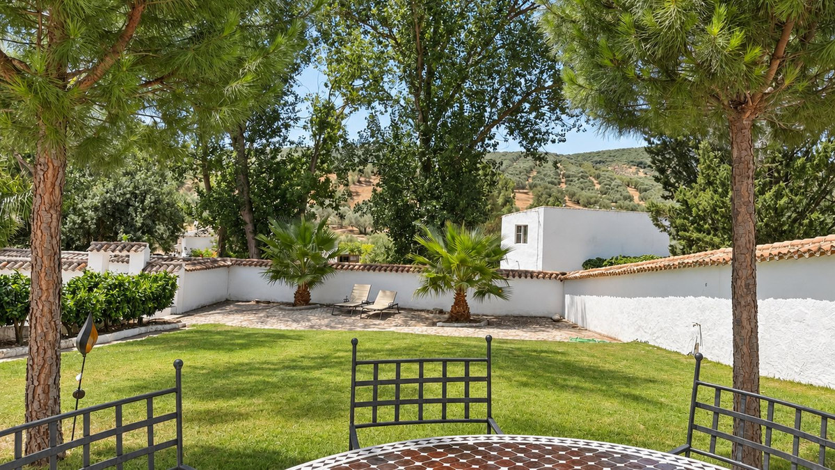 Se vende Finca - Cortijo de 5 dormitorios en Costa Del Sol, Málaga, España
