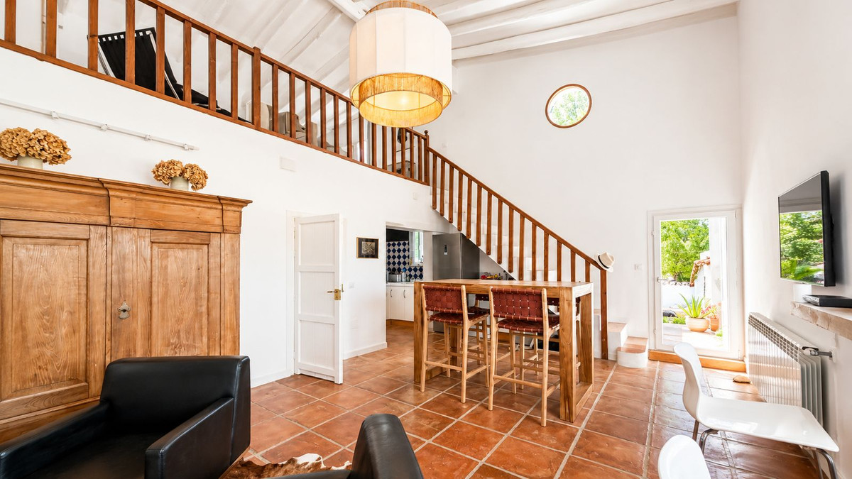 Se vende Finca - Cortijo de 5 dormitorios en Costa Del Sol, Málaga, España