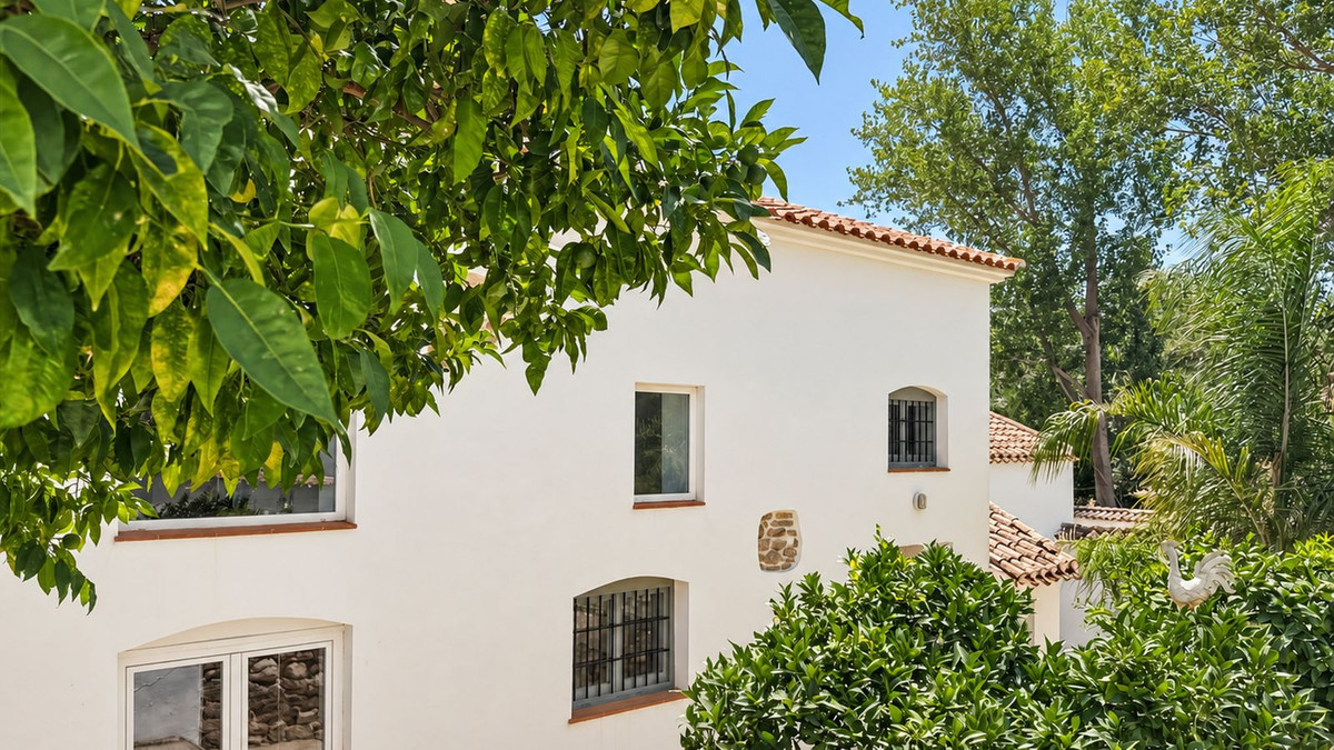 Se vende Finca - Cortijo de 5 dormitorios en Costa Del Sol, Málaga, España