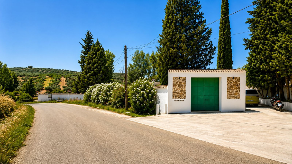 Se vende Finca - Cortijo de 5 dormitorios en Costa Del Sol, Málaga, España