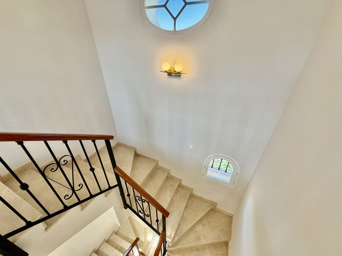 4 Bed Townhouse for sale in El Rosario Costa Del Sol, Málaga, Spain