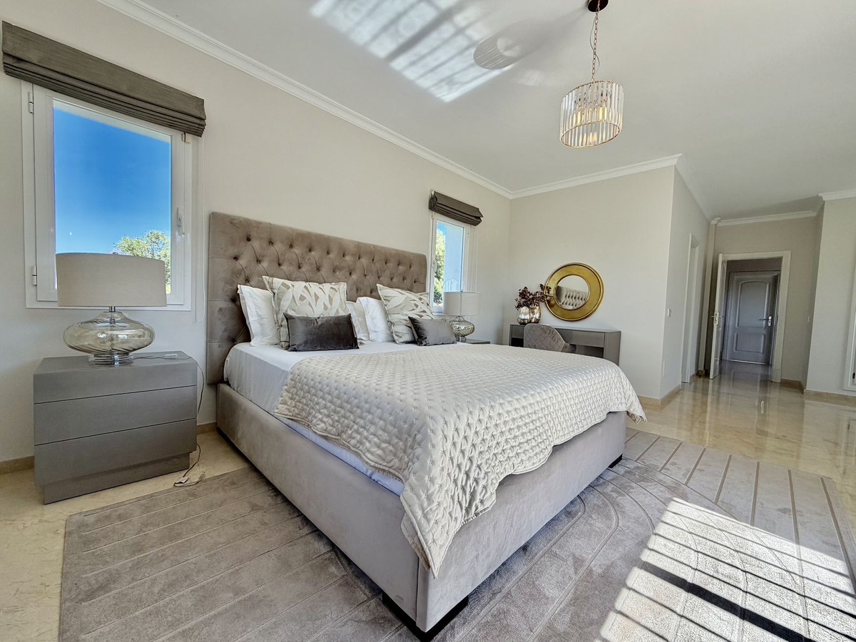 4 Bed Townhouse for sale in El Rosario Costa Del Sol, Málaga, Spain