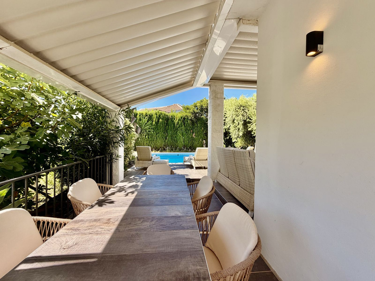 4 Bed Townhouse for sale in El Rosario Costa Del Sol, Málaga, Spain