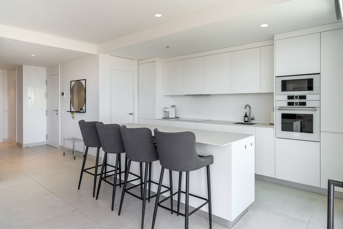3 Bed Apartment for sale in Higueron Costa Del Sol, Málaga, Spain