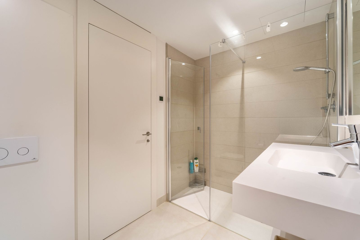 3 Bed Apartment for sale in Higueron Costa Del Sol, Málaga, Spain