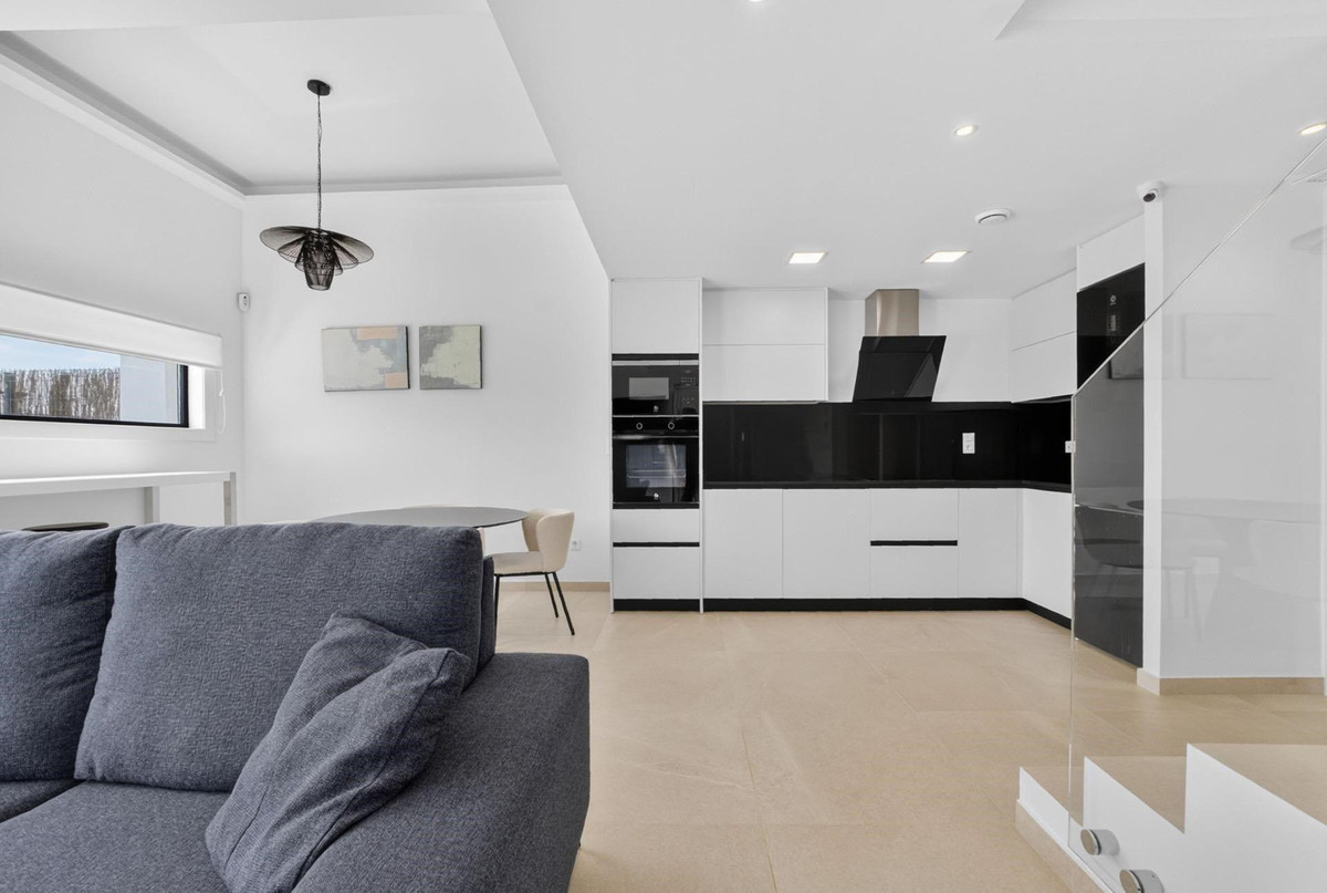 Se vende Villa - Chalet de 3 dormitorios en Costa Blanca, Alicante, España