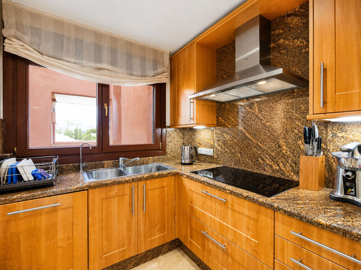 Se vende Apartamento Planta Media de 3 dormitorios en Costa Del Sol, Málaga, España