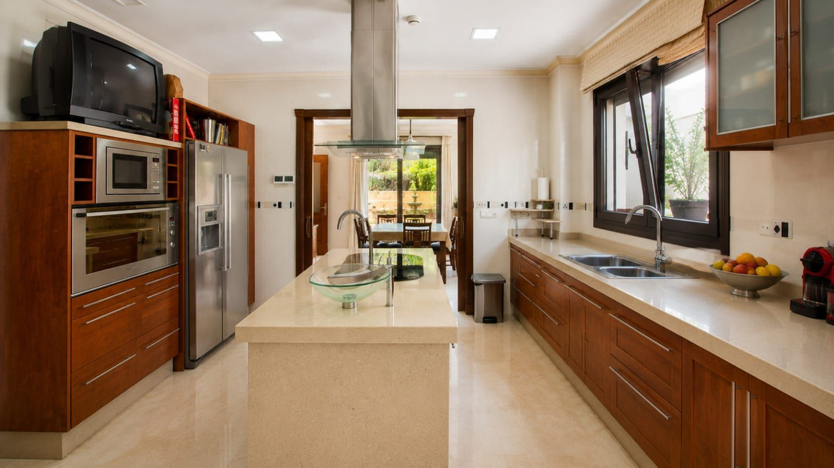 Se vende Villa - Chalet de 6 dormitorios en Costa Del Sol, Málaga, España
