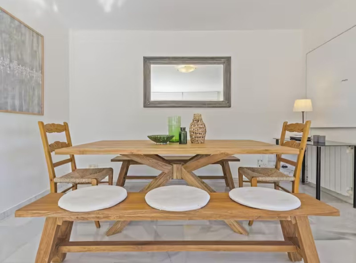 Se vende Villa - Chalet de 6 dormitorios en Costa Del Sol, Málaga, España