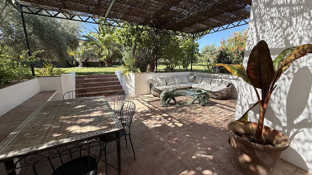 Se vende Finca - Cortijo de 7 dormitorios en Costa Del Sol, Málaga, España